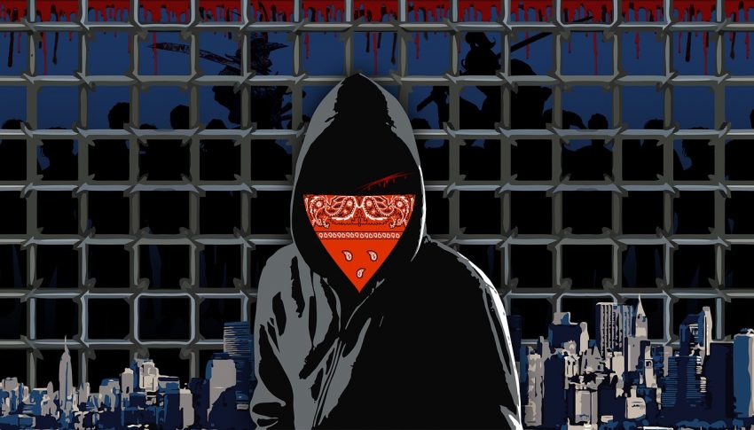 Мужчину с повадками педофила заметили рядом с Яузой