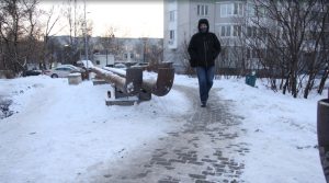 Журналисты &#171;Звёздного бульвара&#187; помогли убрать мешавшие байпасы на Грекова
